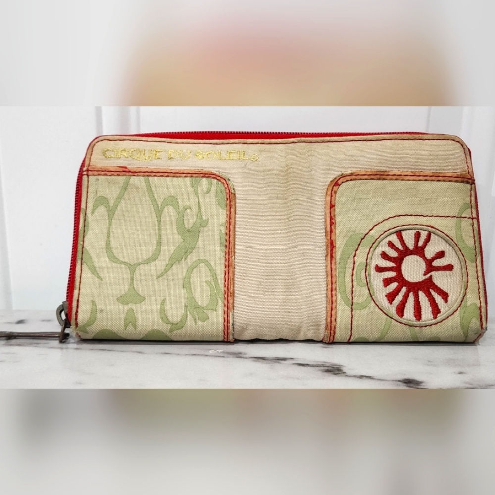 Cirque du Soleil wallet - used condition
